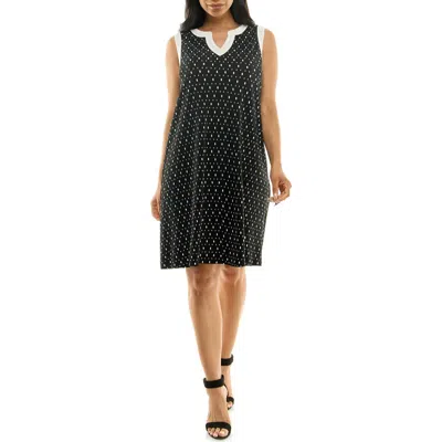 Nina Leonard Plissé Split Neck Dress In Black/white