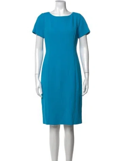 Pre-owned Nina Mclemore Bateau Neckline Knee-length Dress In Blue