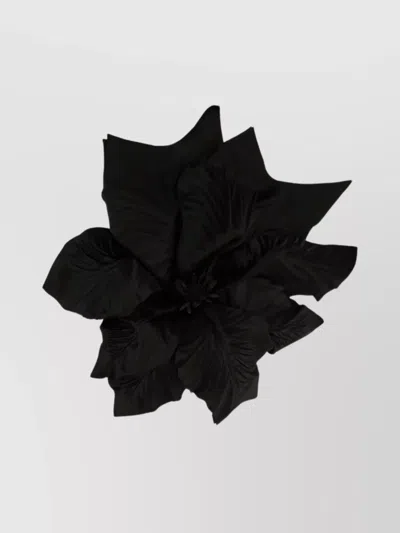 NINA RICCI "TEXTURED PETALS FLOWER PAVOT" BROOCH