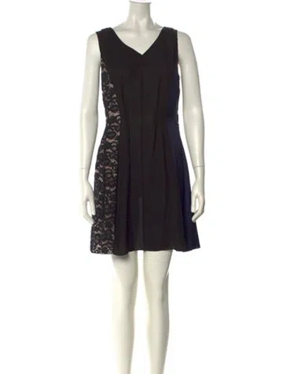 Pre-owned Nina Ricci V-neck Mini Dress In Black