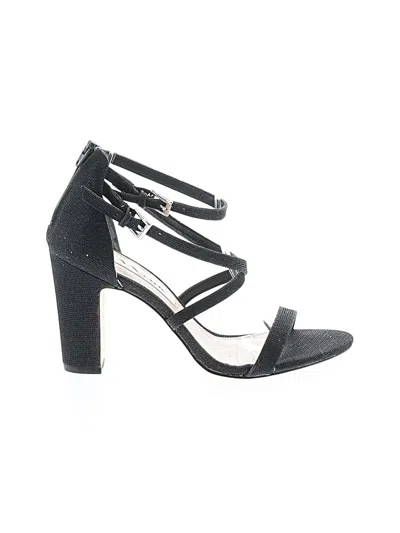 Pre-owned Nina Sandals In Black