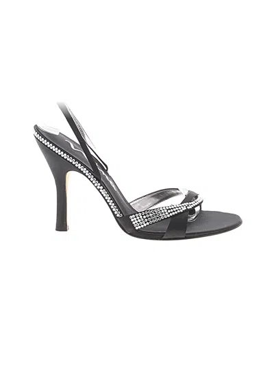 Pre-owned Nina Sandals In Black