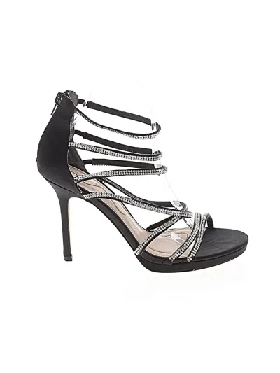 Pre-owned Nina Sandals In Black