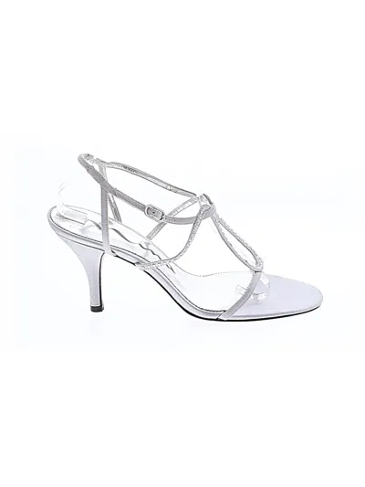 Pre-owned Nina Sandals In Gray