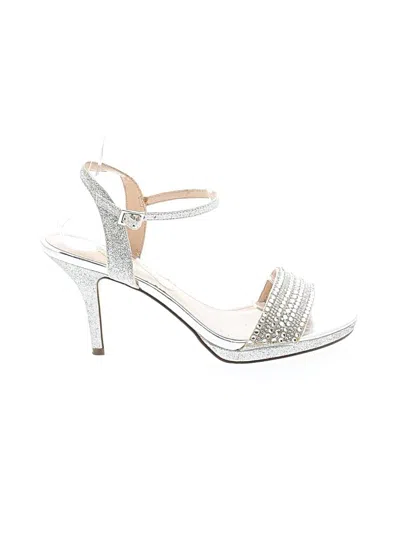 Pre-owned Nina Sandals In Silver