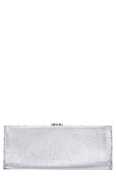 Nina Tierney Clutch In Silver