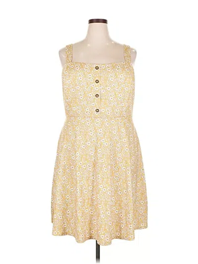 Pre-owned Nine Britton Casual Dress In Yellow
