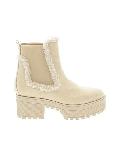 Pre-owned Nine West Ankle Boots In Ivory