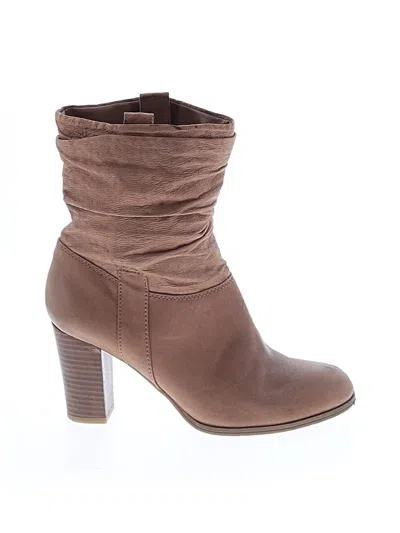 Pre-owned Nine West Ankle Boots In Tan