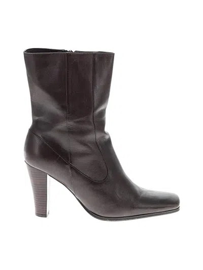 Pre-owned Nine West Boots In Brown
