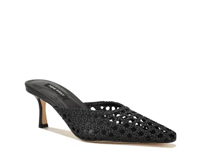 Nine West Camenlaw Mule In Black