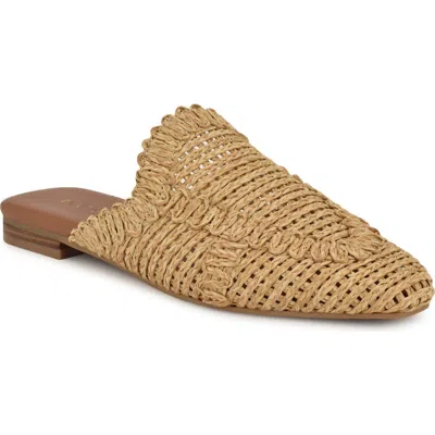 Nine West Canoli Raffia Mule In Light Natural