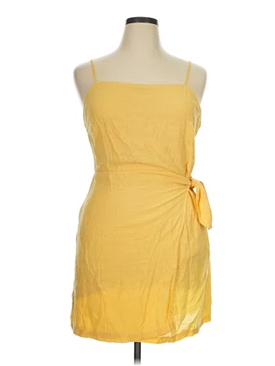 Pre-owned Nine West Casual Dress In Yellow