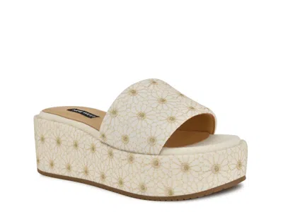 Nine West Copen Platform Sandal In Neutral