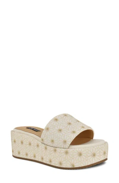 Nine West Copen Platform Sandal In White Lurex Flower