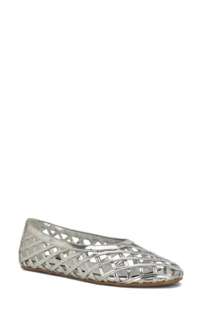 Nine West Dippy Woven Flat In Silver