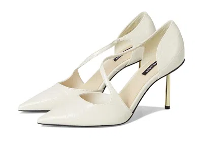 Nine West Dolen In White
