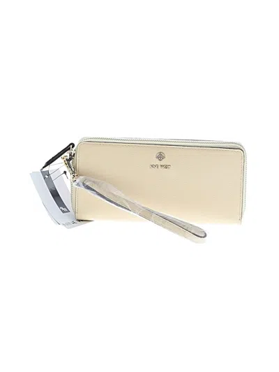 Nine West Leather Wristlet In Gold