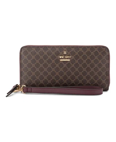 Nine West Luela Zip Around Wristlet