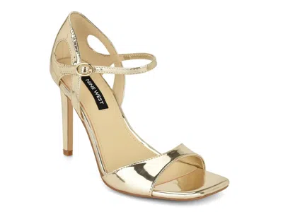 Nine West Paddie Sandal In Gray