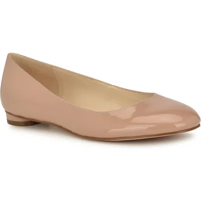 Nine West Robbe Flat In Dark Natural Patent