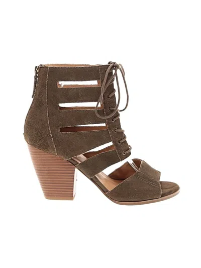 Pre-owned Nine West Sandals In Brown