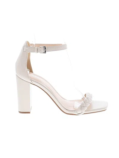 Pre-owned Nine West Sandals In Ivory
