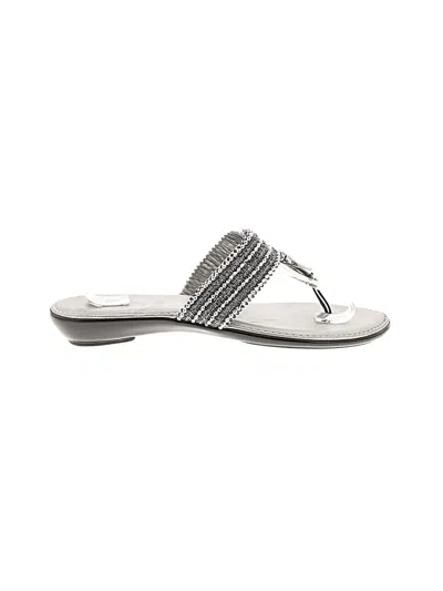 Pre-owned Nine West Sandals In Silver
