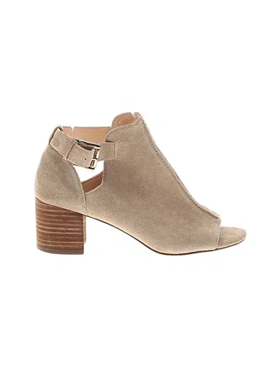 Pre-owned Nine West Sandals In Tan