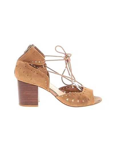 Pre-owned Nine West Sandals In Tan