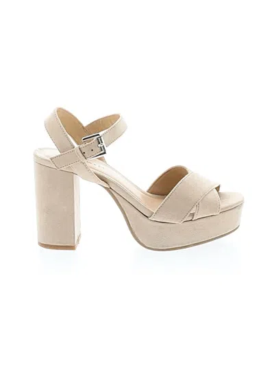 Pre-owned Nine West Sandals In White
