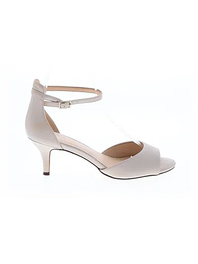 Pre-owned Nine West Sandals In White