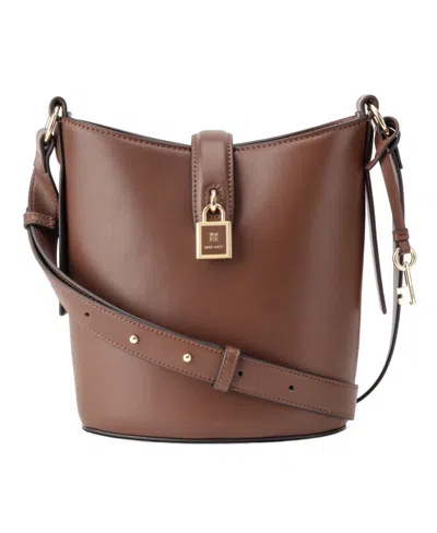 Nine West Tenely Bucket Crossbody Bag In Mahogany