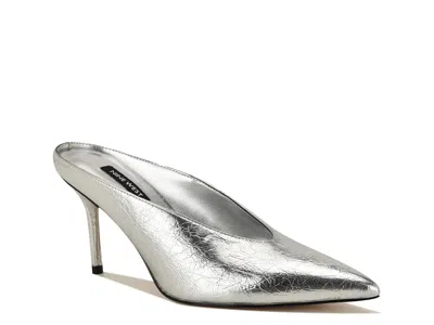 Nine West Verra Pointed Toe Mule In Silver
