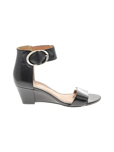 Pre-owned Nine West Wedges In Black