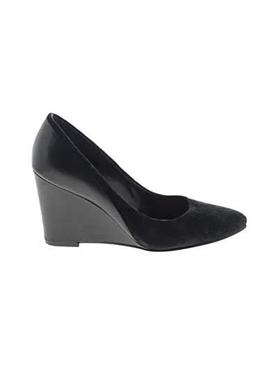 Pre-owned Nine West Wedges In Black