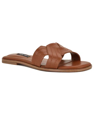 Nine West Gammy Slide Sandal In Brown