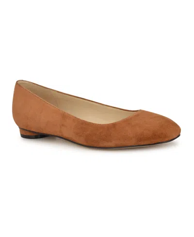 NINE WEST WOMEN'S ROBBE ROUND TOE SLIP ON DRESS FLATS