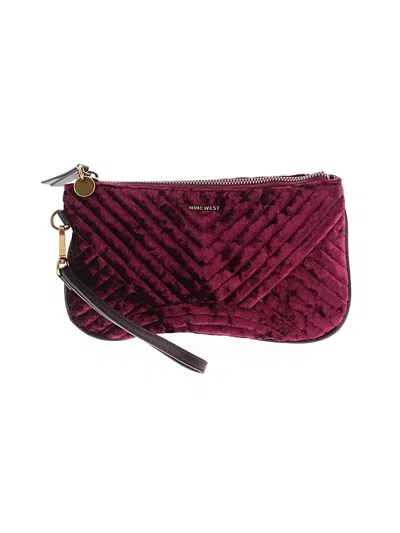 Pre-owned Nine West Wristlet In Burgundy