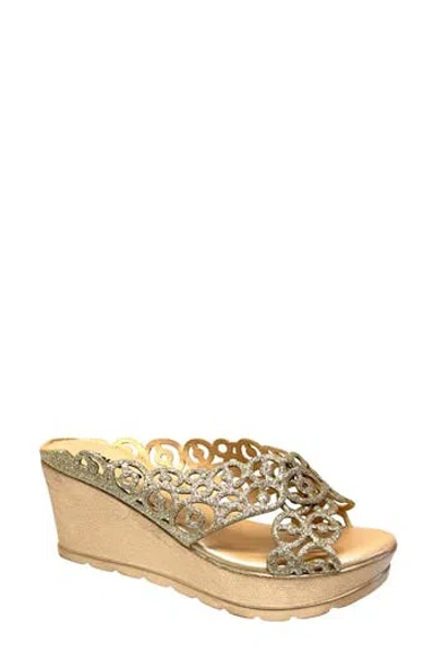 Ninety Union Magic Wedge Sandal In Champagne