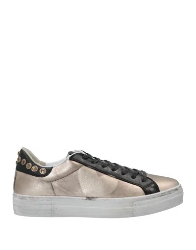 Nira Rubens Sneakers In Platinum