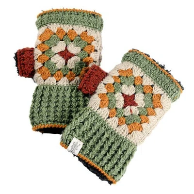 Nirvanna Designs Ryan Handwarmers In Green