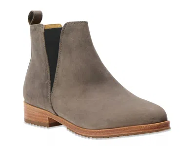Nisolo Eva Everyday Chelsea Boot In Gray