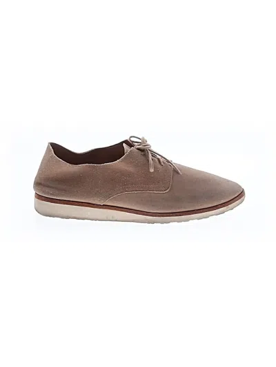 Pre-owned Nisolo Flats In Tan