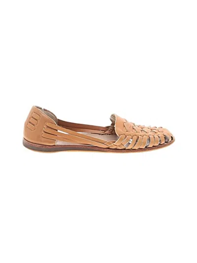 Pre-owned Nisolo Flats In Tan