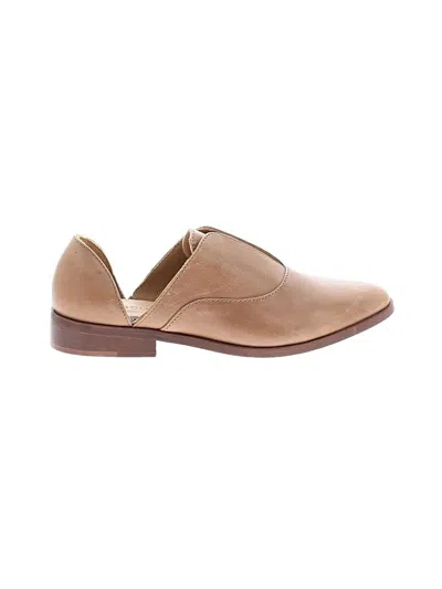 Pre-owned Nisolo Flats In Tan