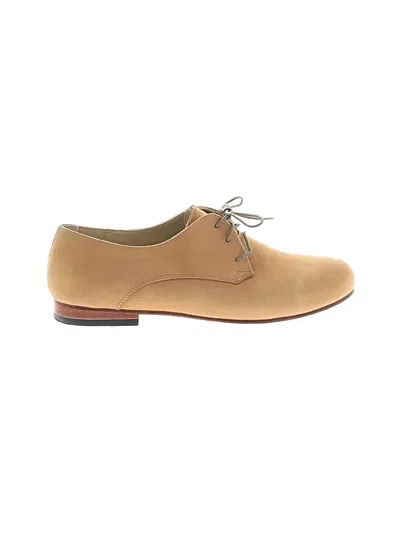 Pre-owned Nisolo Flats In Tan