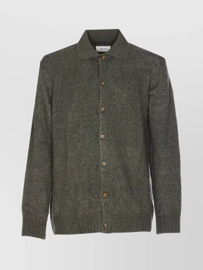 NN07 COLLARED V-NECK SWEATER EMBROIDERY