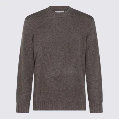 Nn07 Soft Textured Crewneck Sweater With Ribbed Cuffs In Brown