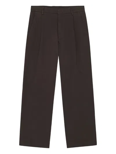 Nn07 Pleated Trousers In Brown